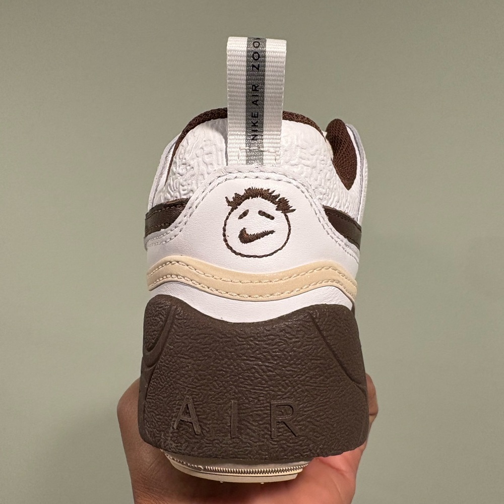 Travis Scott X Zoom Field Jaxx White/Light Chocolate - Picture 10 of 12
